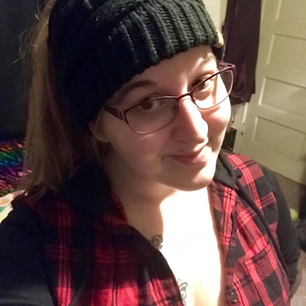 Meet your Posher, Alexandra